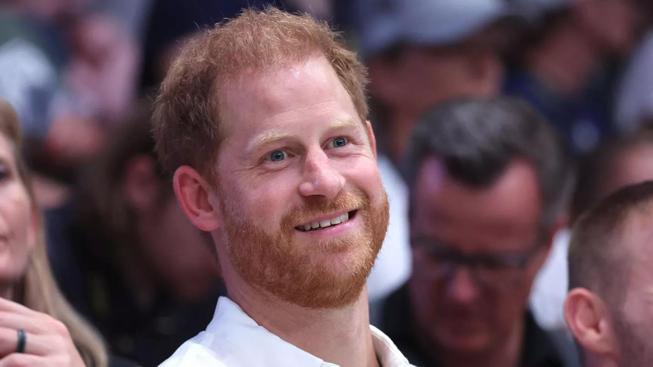 Príncipe Harry recebe recado sobre Lady Di: “Investigue a morte da mamãe”