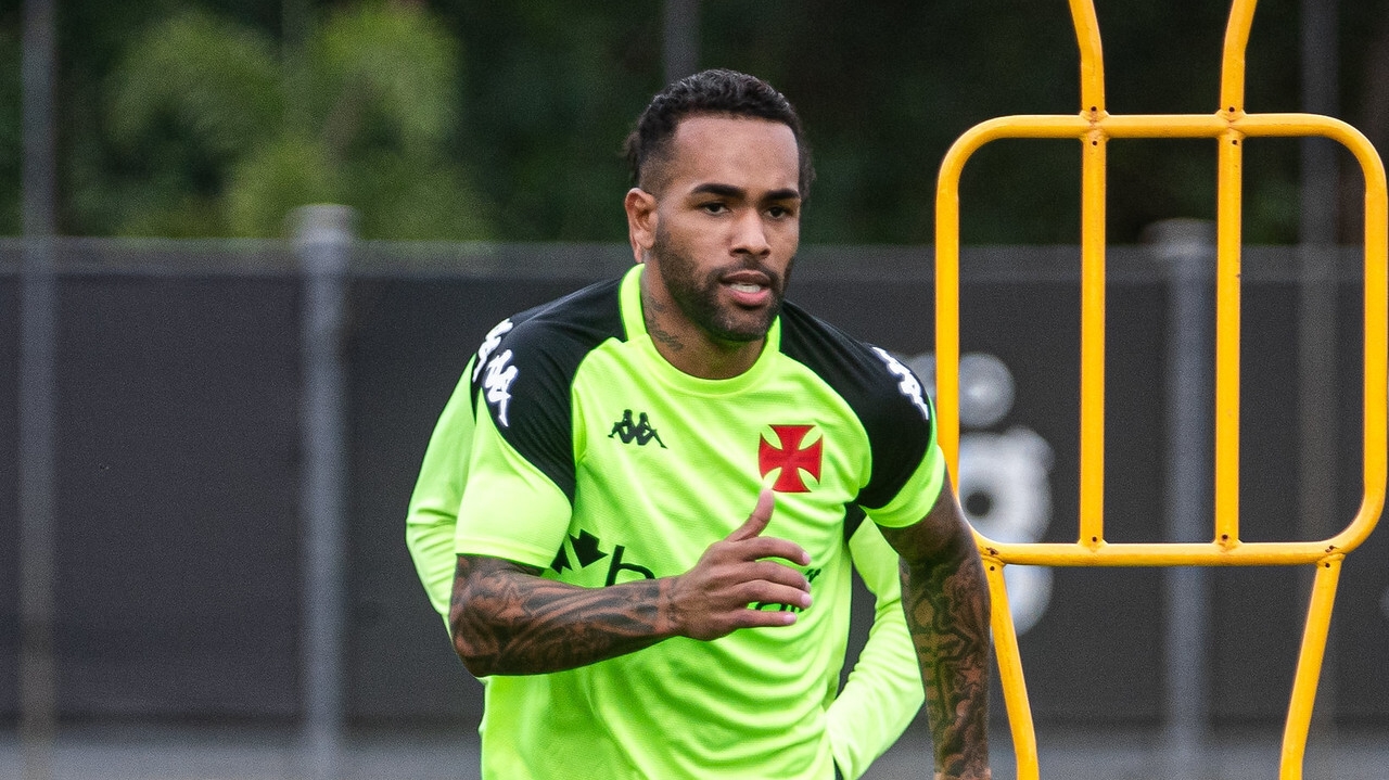 Alex Teixeira está feliz de mais uma vez estar de volta ao Vasco