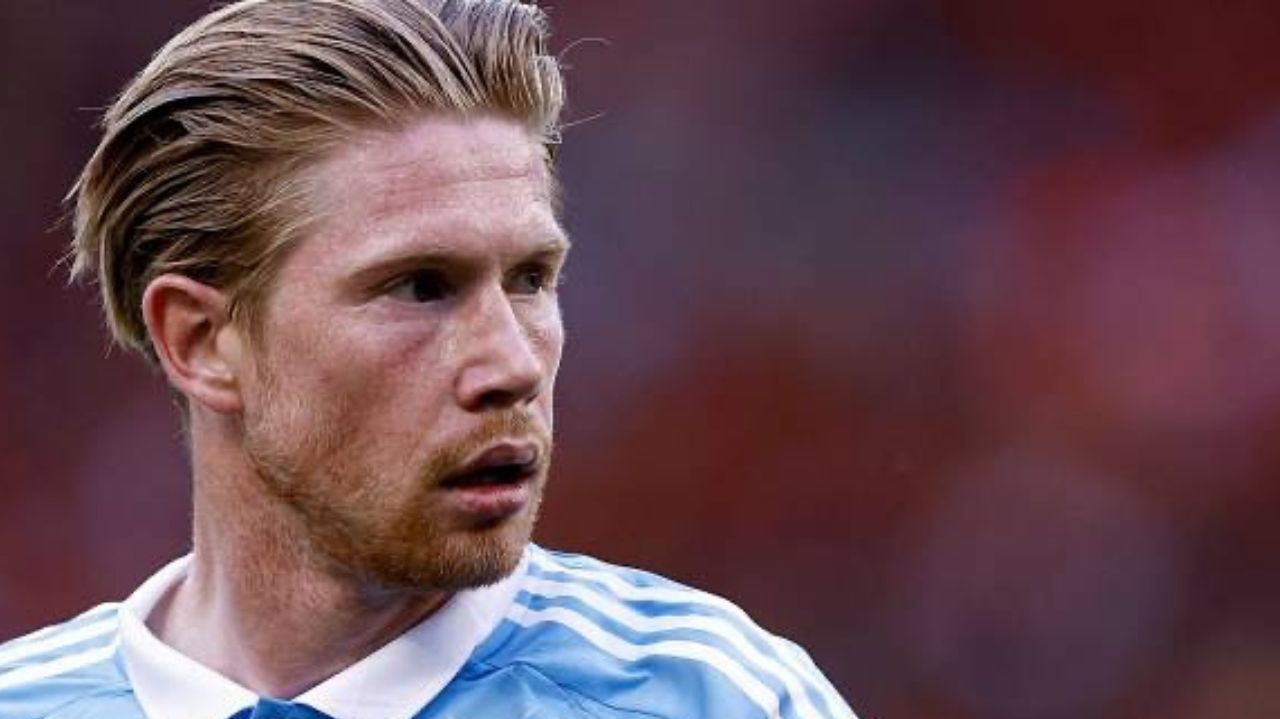 De Bruyne acerta com Al-Ittihad, diz jornal inglês