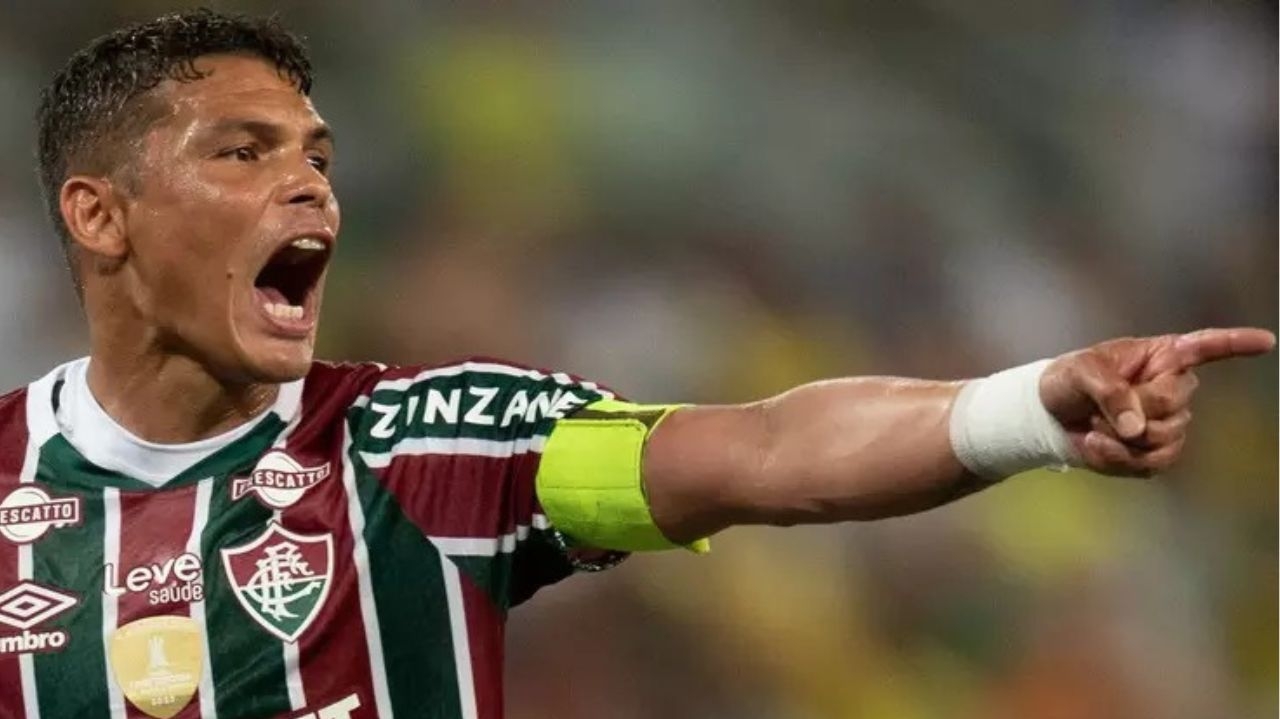 Thiago Silva reestreia pelo Fluminense com vitória