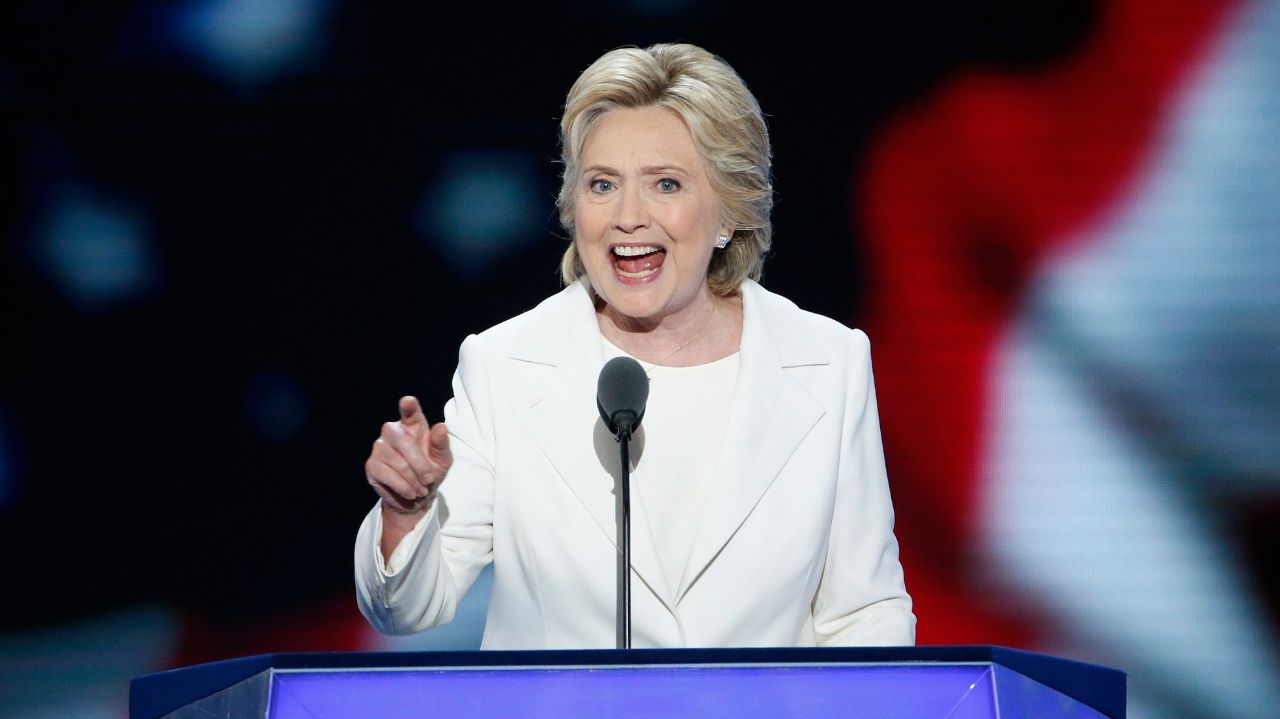 Hillary Clinton declara apoio a Kamala Harris