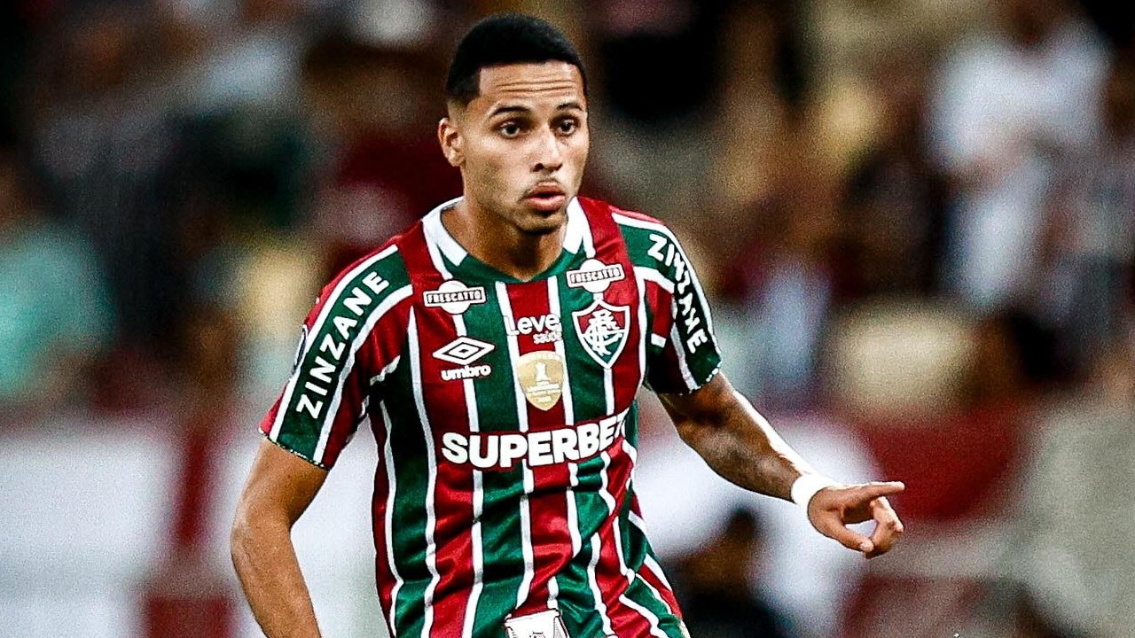 Alexander sente desconforto e fica fora de confronto contra o Palmeiras