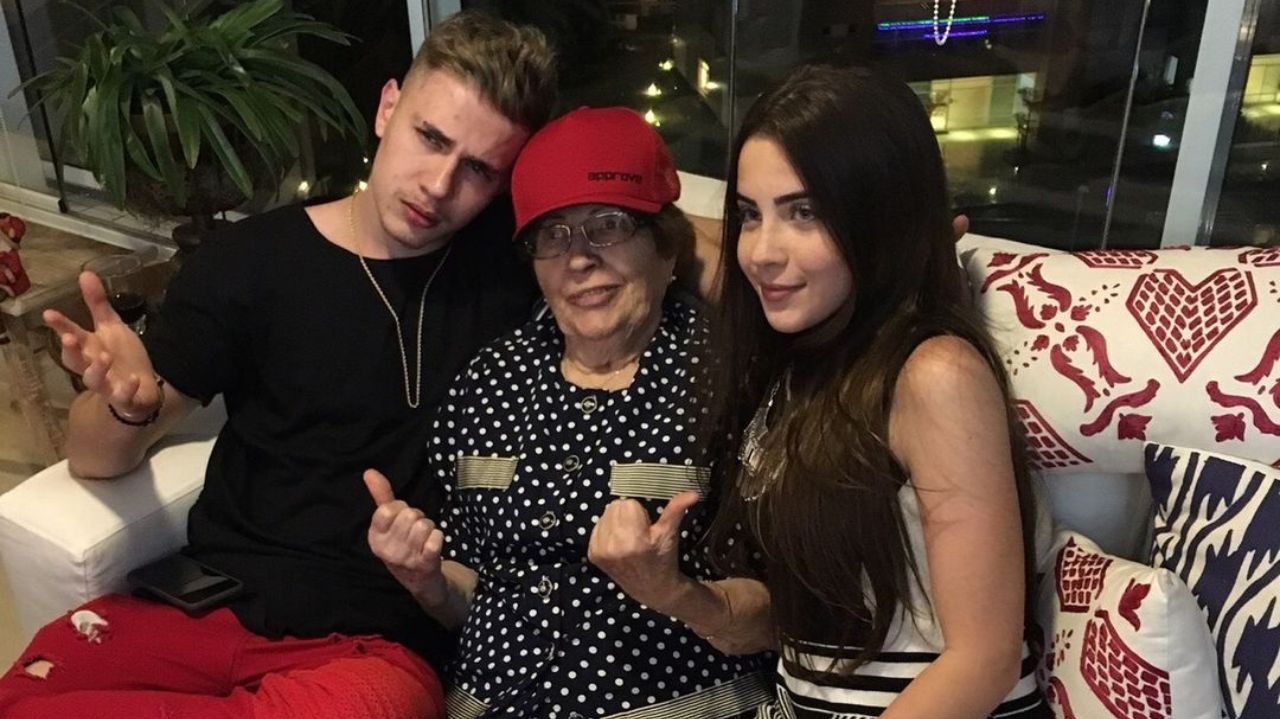 Jade Picon agradece apoio dos fãs após falecimento da avó, Dora Picon, aos 94 anos