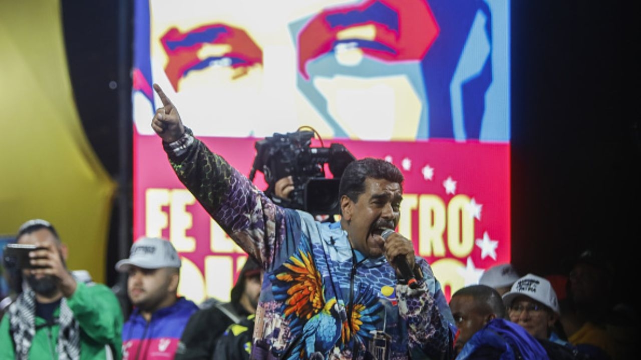 Avião com ex-presidentes são impedido de voar para a Venezuela