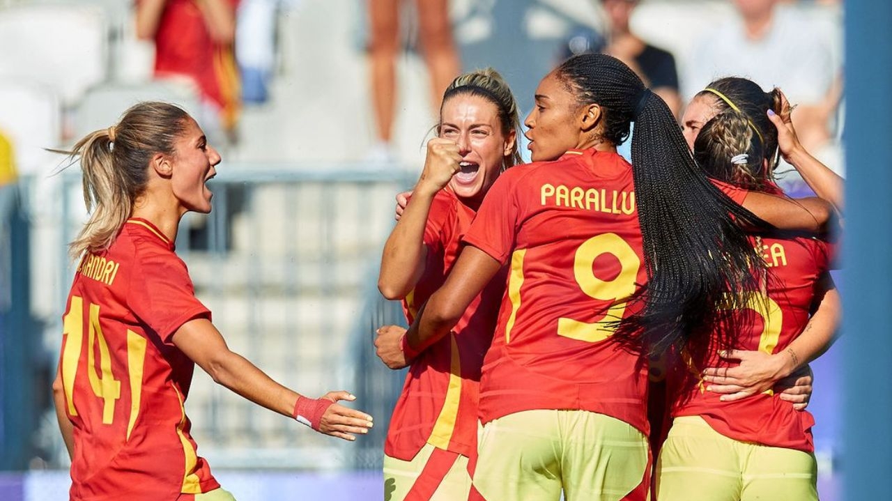 Brasil consegue a classificação no futebol feminino mesmo com derrota para Espanha