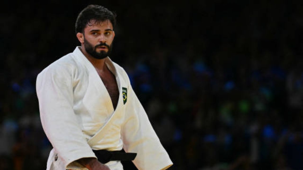 Entenda punição que fez Rafael Macedo perder o bronze no judô em Paris