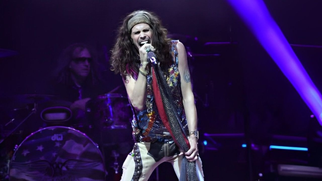 Lesão na laringe de Steven Tyler força aposentadoria do Aerosmith