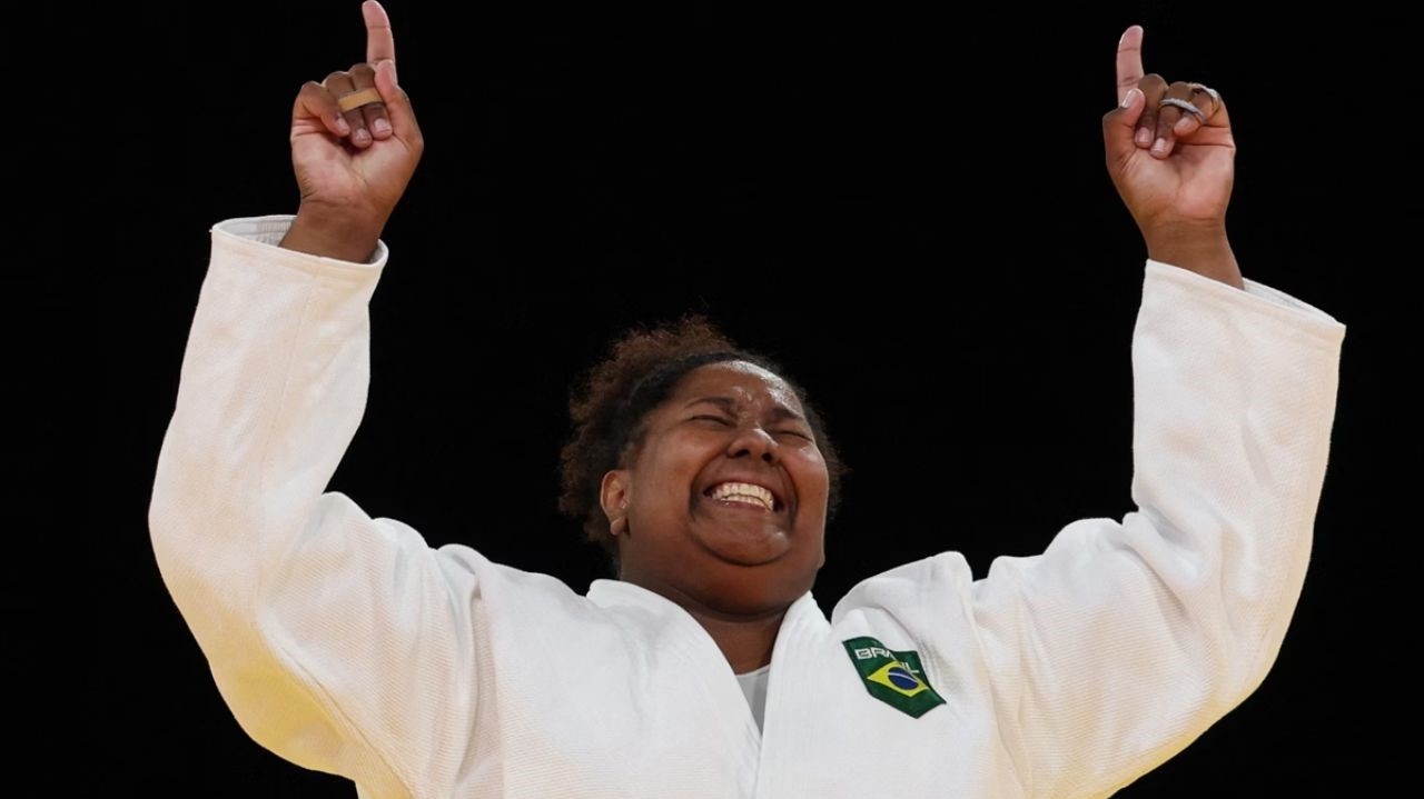 Bia Souza: oito lutas e duas medalhas em um dia inesquecível