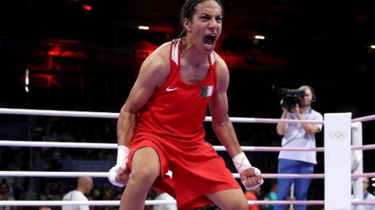 Boxeadora Imane Khelif desabafa sobre polêmica de gênero