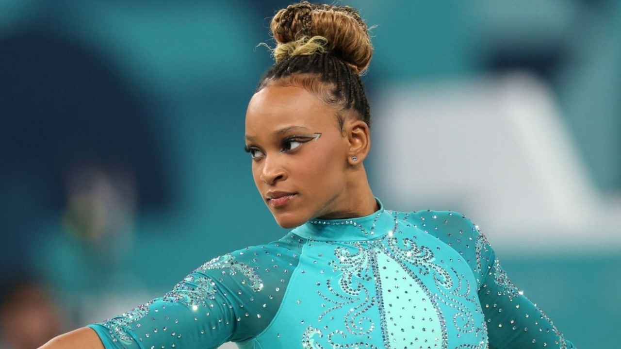 Rebeca Andrade conquista o ouro em Paris e se torna a brasileira com mais medalhas em Olimpíadas