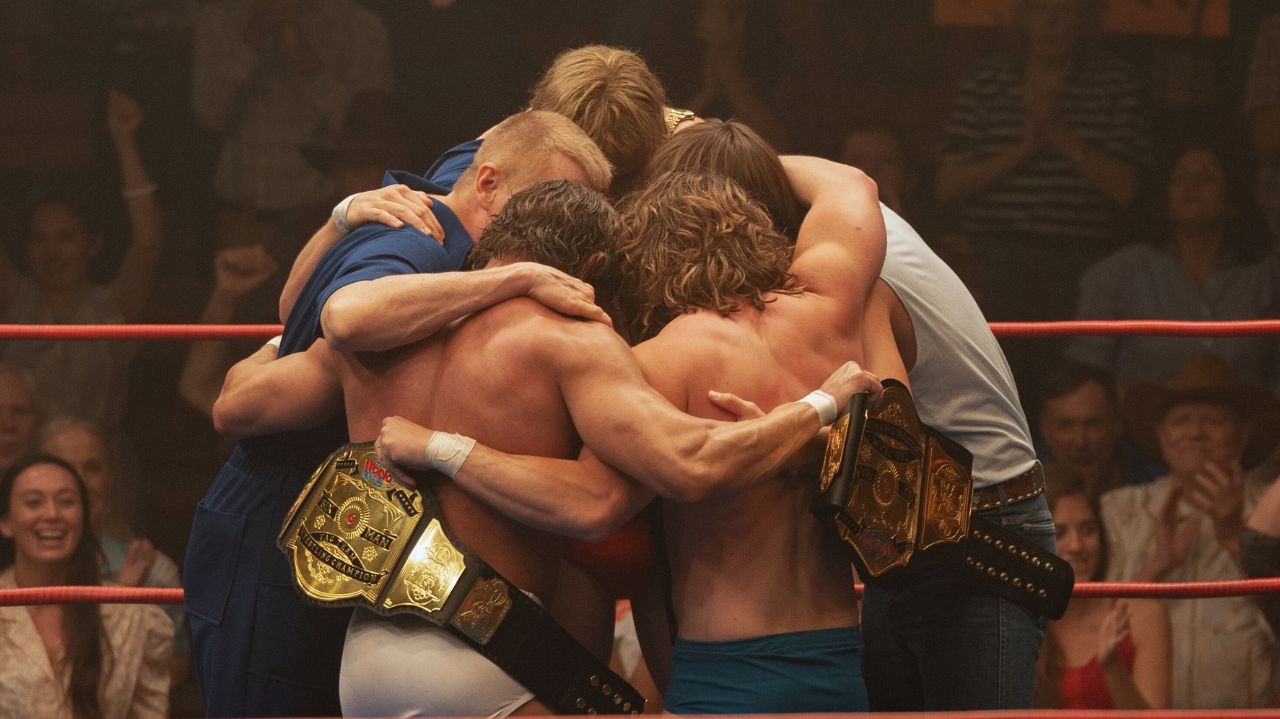 [Crítica] “Garra de Ferro” mostra o poder da quebra de ciclos com show de Zac Efron