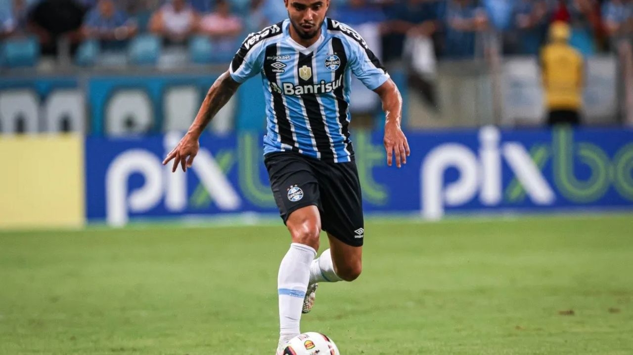 Com contrato perto do fim, lateral do Grêmio dá indícios de aposentadoria