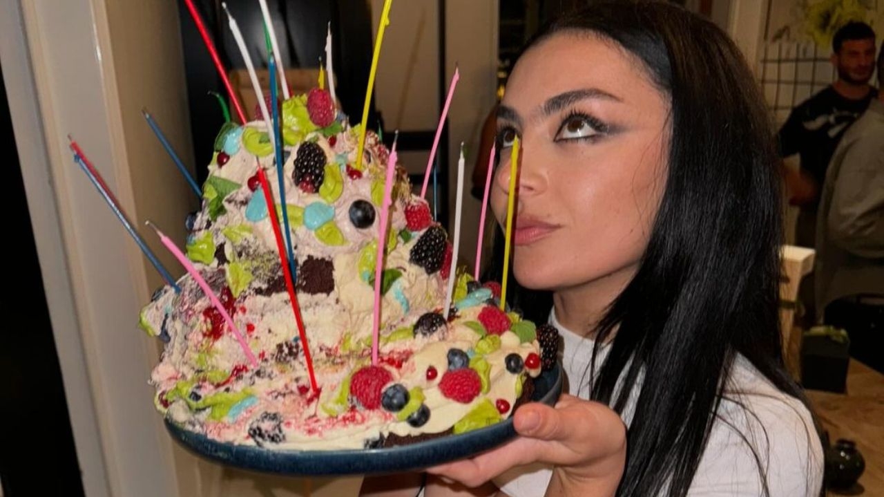 Confira os looks dos famosos para a festa de Charli XCX