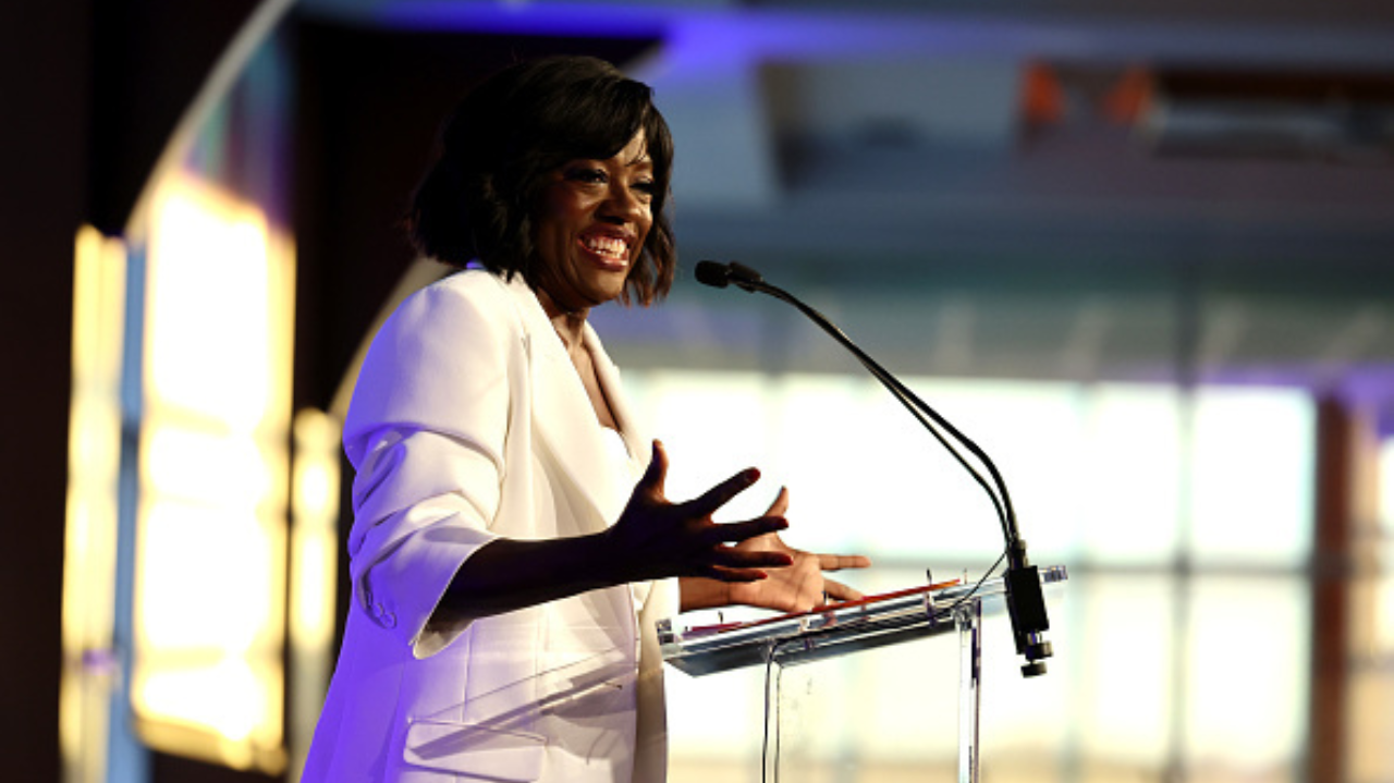 Viola Davis se solidariza com vítimas do acidente aéreo em São Paulo