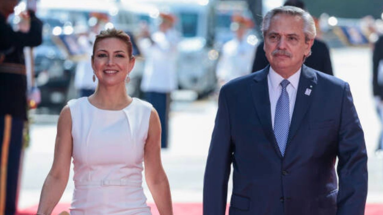 Ex-primeira-dama da Argentina revela abusos de Alberto Fernández