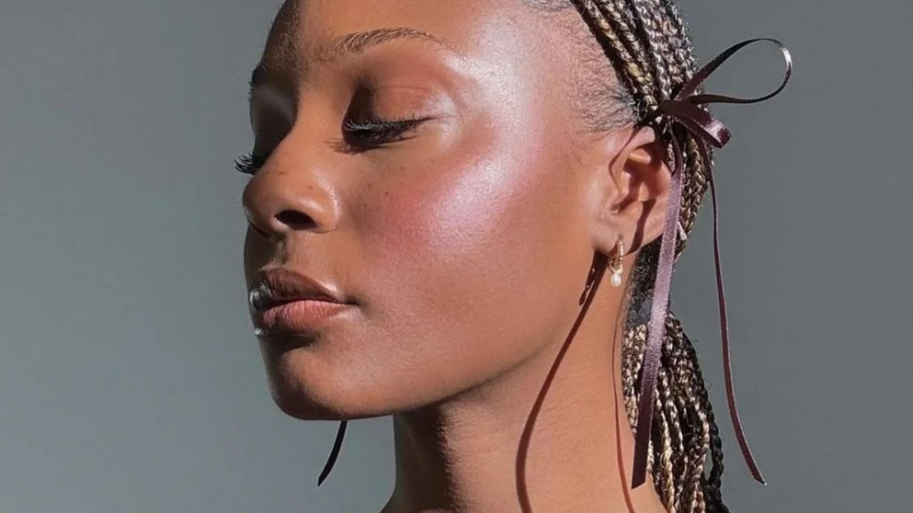 Conheça o truque do blush para mulheres acima dos 40