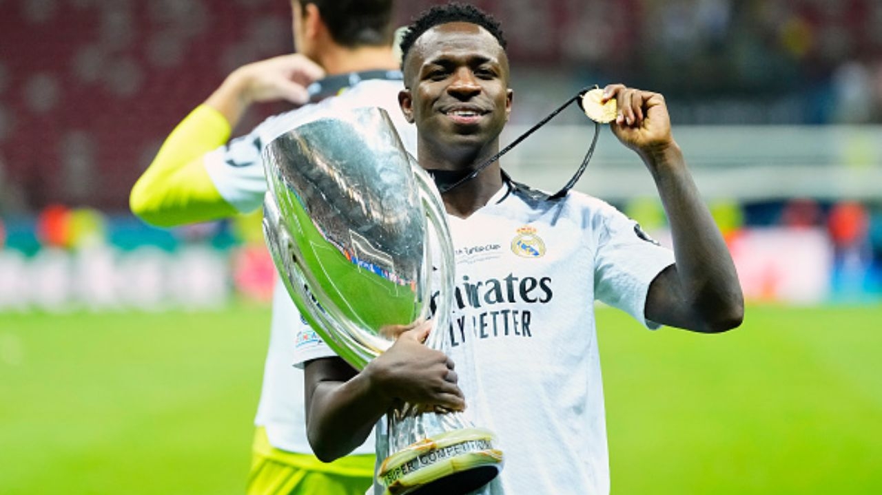 Vini Jr. conquista seu 13º título pelo Real Madrid e reforça protagonismo em finais