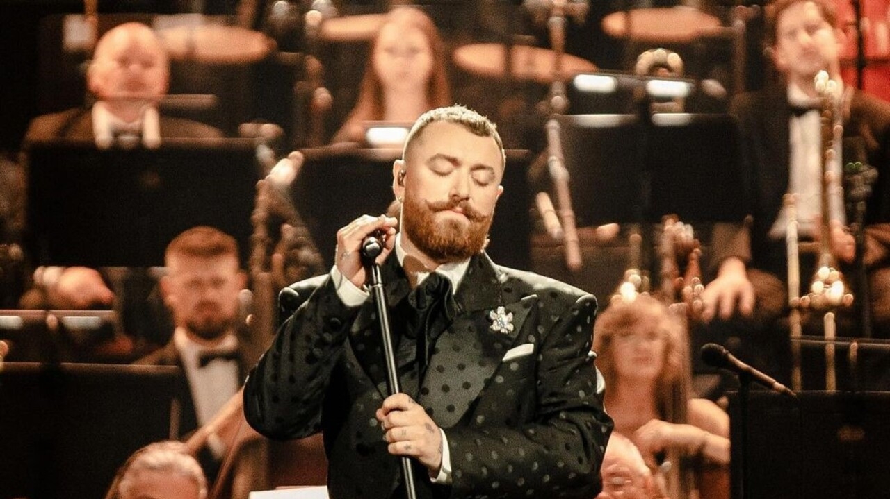 Sam Smith anuncia regravação de música com participação de Iza