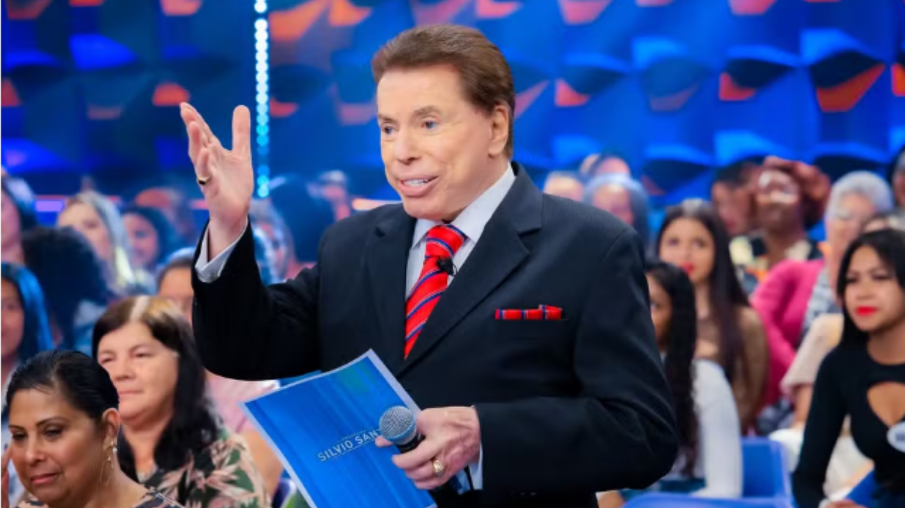 Sílvio Santos é enterrado no cemitério da zona oeste de São Paulo