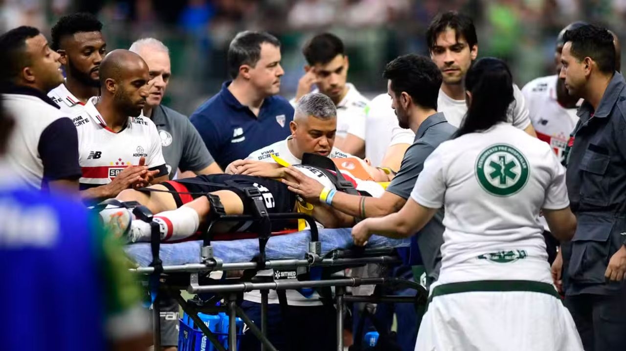 Patrick segue internado após fraturar clavícula