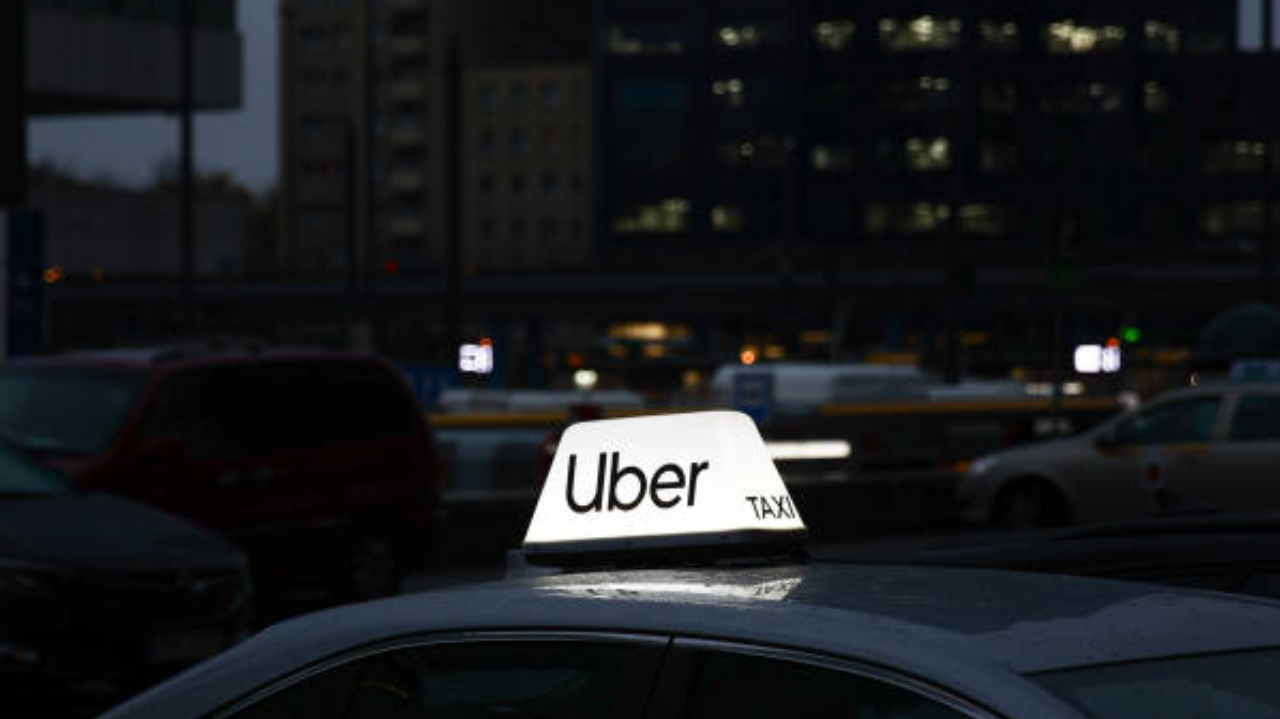 Ex-executiva da Tesla é contratada pela Uber