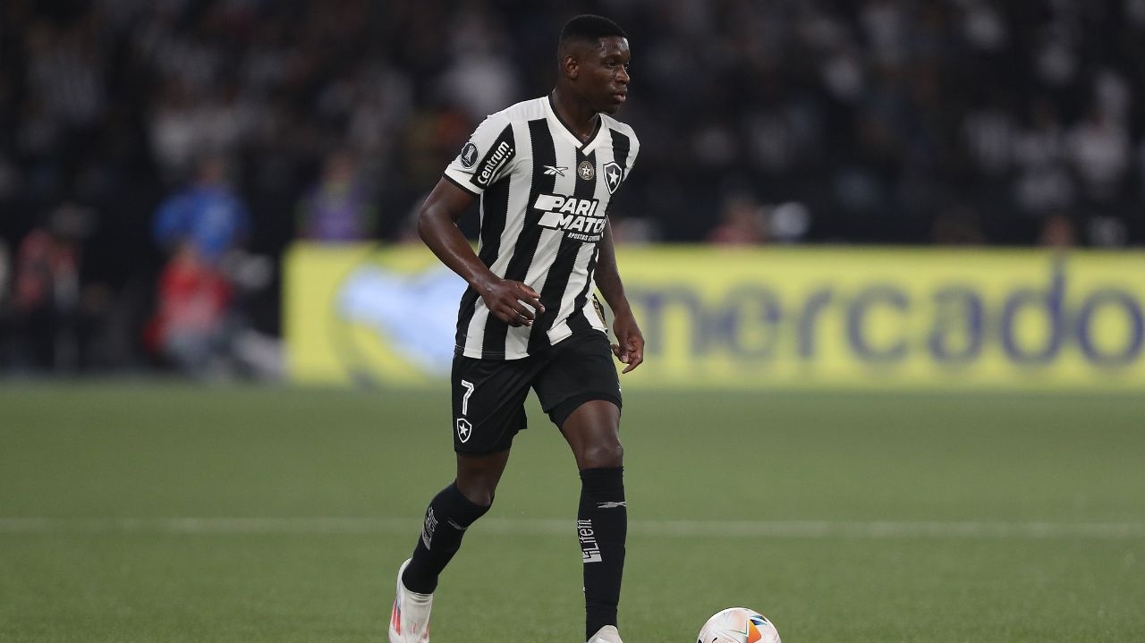 Pré-lista de Dorival para as eliminatórias tem jogadores que atuam no Brasil