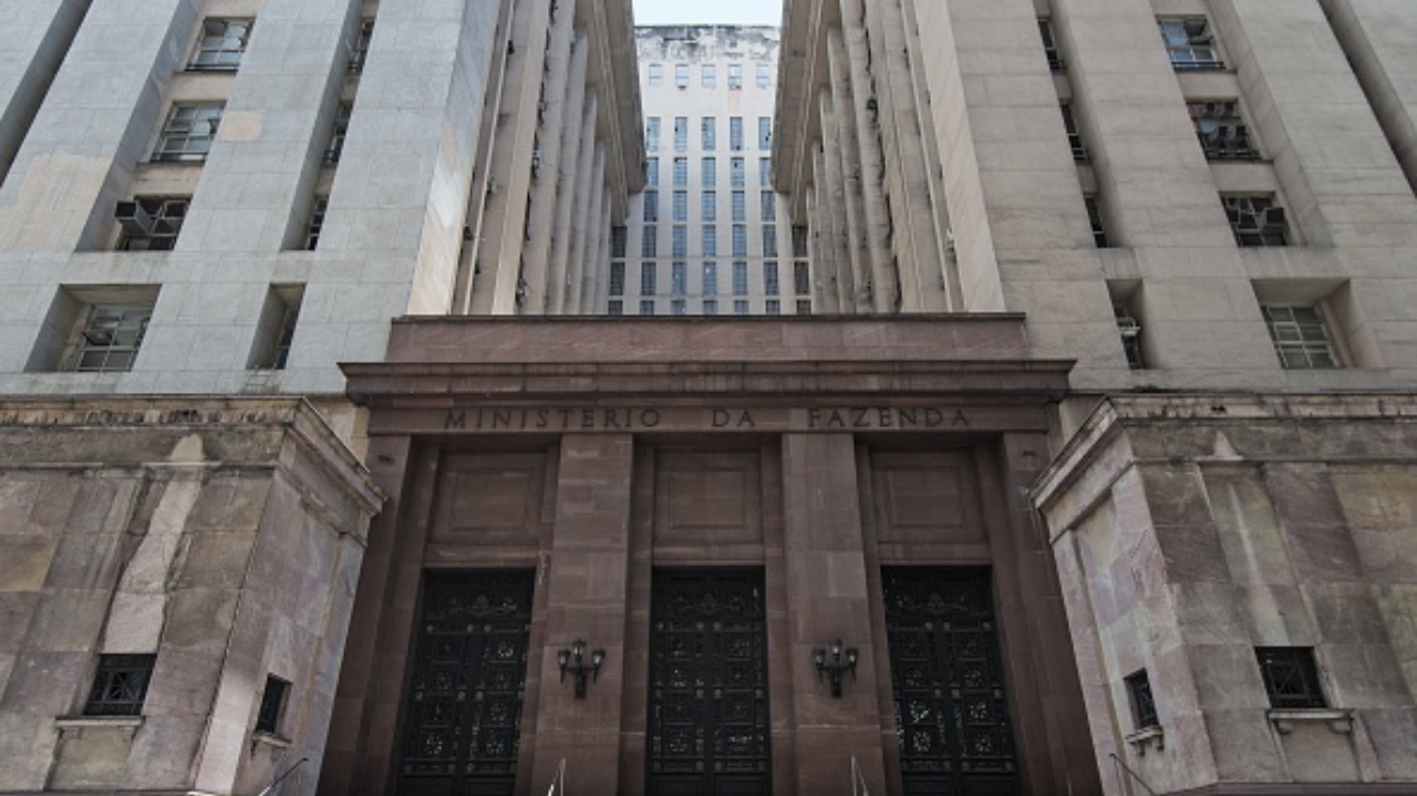 Reforma tributária: regras aprovadas pela Câmara projetam alíquota padrão de 28%