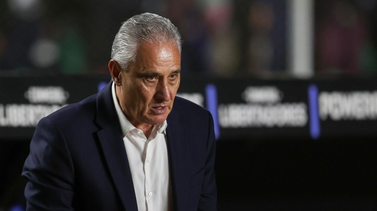 Tite tem melhora em quadro médico e cirurgia é descartada