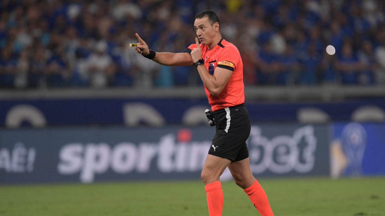 Cruzeiro e Boca: VAR esclarece expulsão de atleta argentino com 19 segundos de jogo