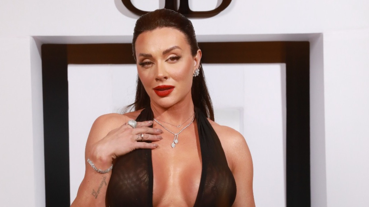 Juju Salimeni exibe corpo sarado ao apostar em look arrasador no Baile do BB