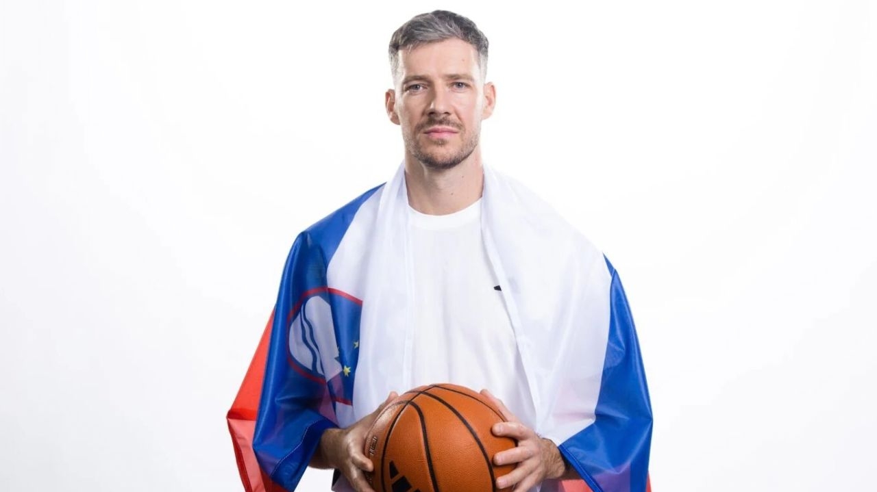 Dragic se despede das quadras de basquete e Nikola Jokic rouba atenção