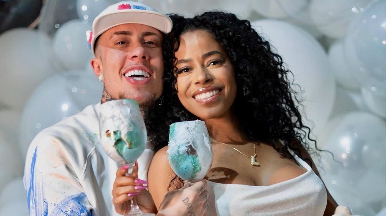 MC Daniel e Lorena Maria revelam o sexo do primeiro filho