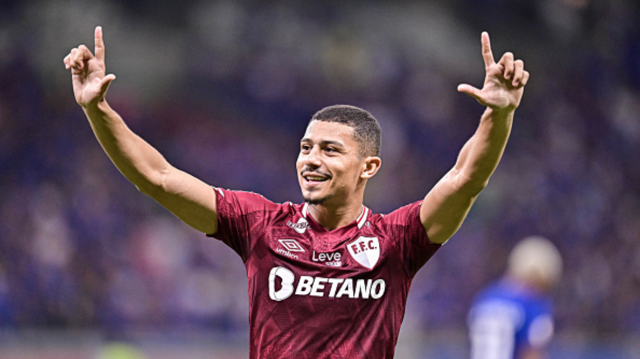 André gera interesse de dois clubes ingleses e Fluminense espera por proposta