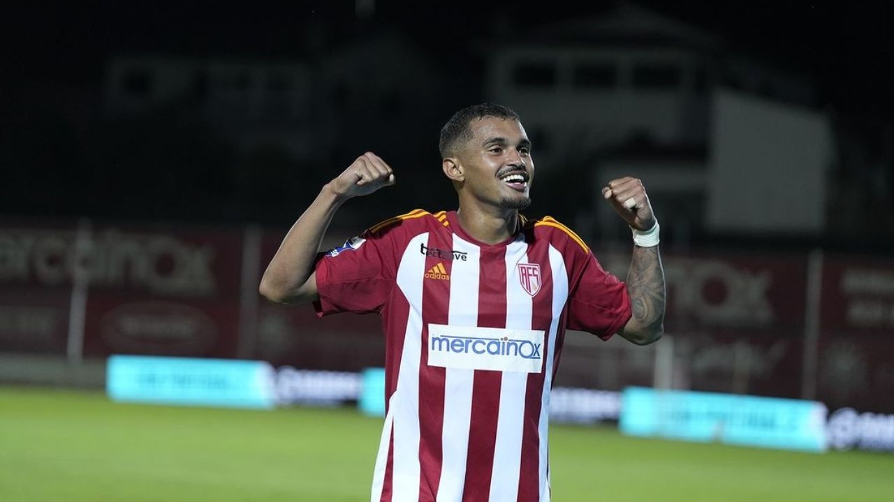 Internacional negocia a contratação de Clayton Sampaio, do AVS, de Portugal