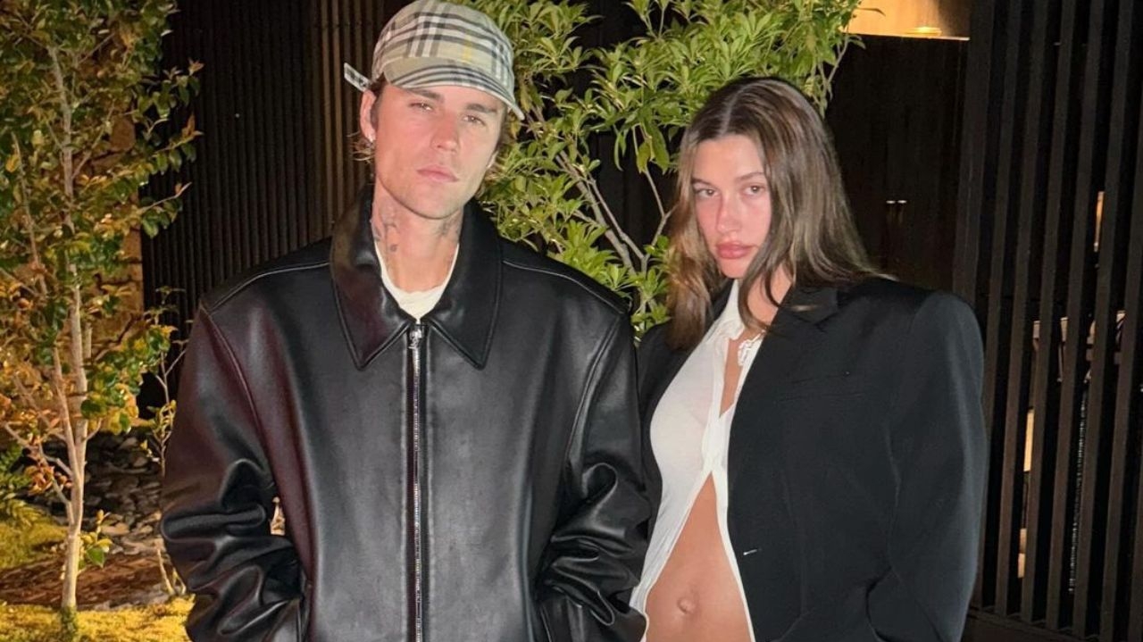 Hailey Bieber revela data do nascimento de Jack Blues em publicação no Instagram