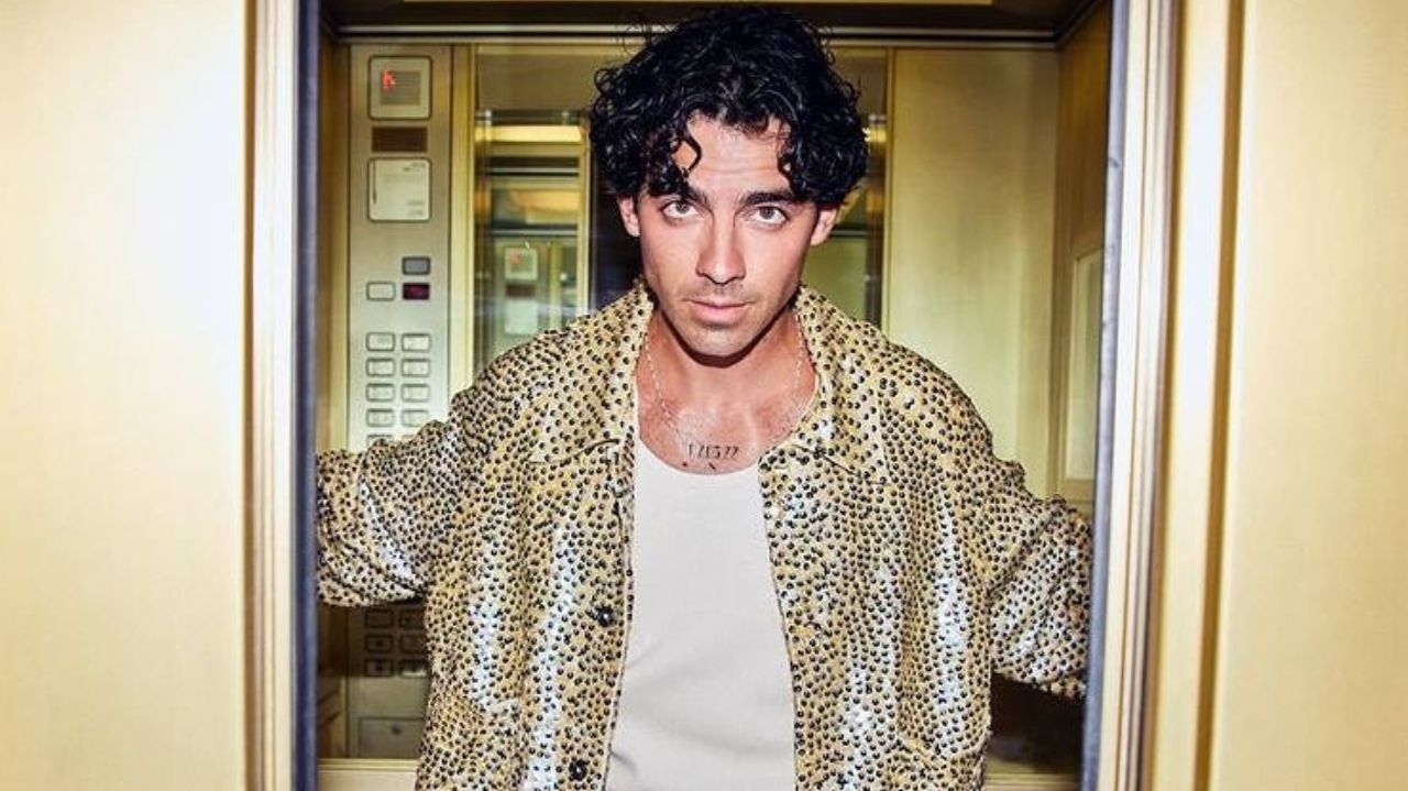 Joe Jonas descreve novo álbum solo da carreira: “assustador e libertador”