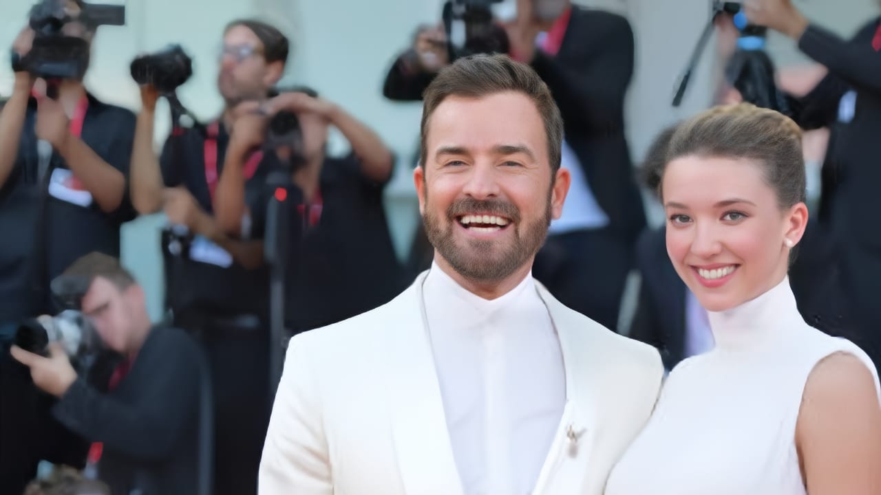 Ex-marido de Jennifer Aniston vai a festival de cinema com sua nova namorada