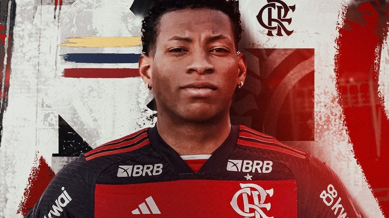 Flamengo finaliza contratação do atacante Gonzalo Plata