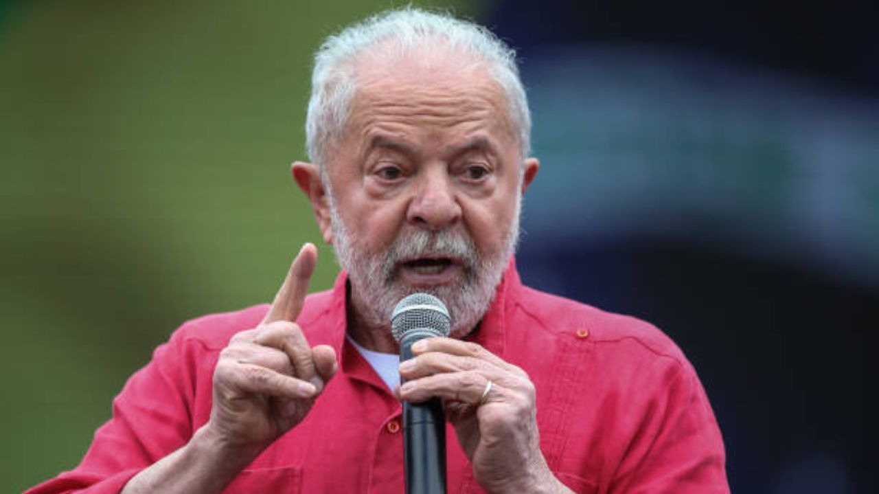 Lula comenta atitudes de Elon Musk em relação às decisões de Moraes