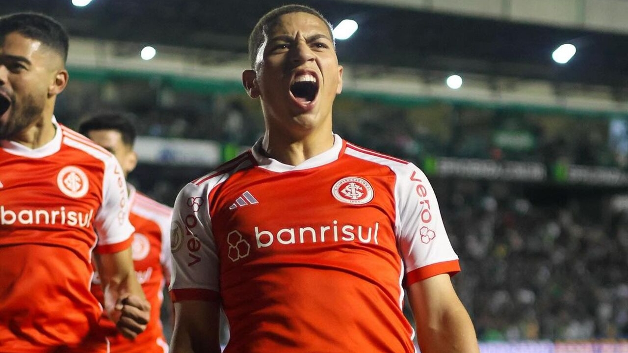 Internacional goleia o Juventude fora de casa e se aproxima do G6