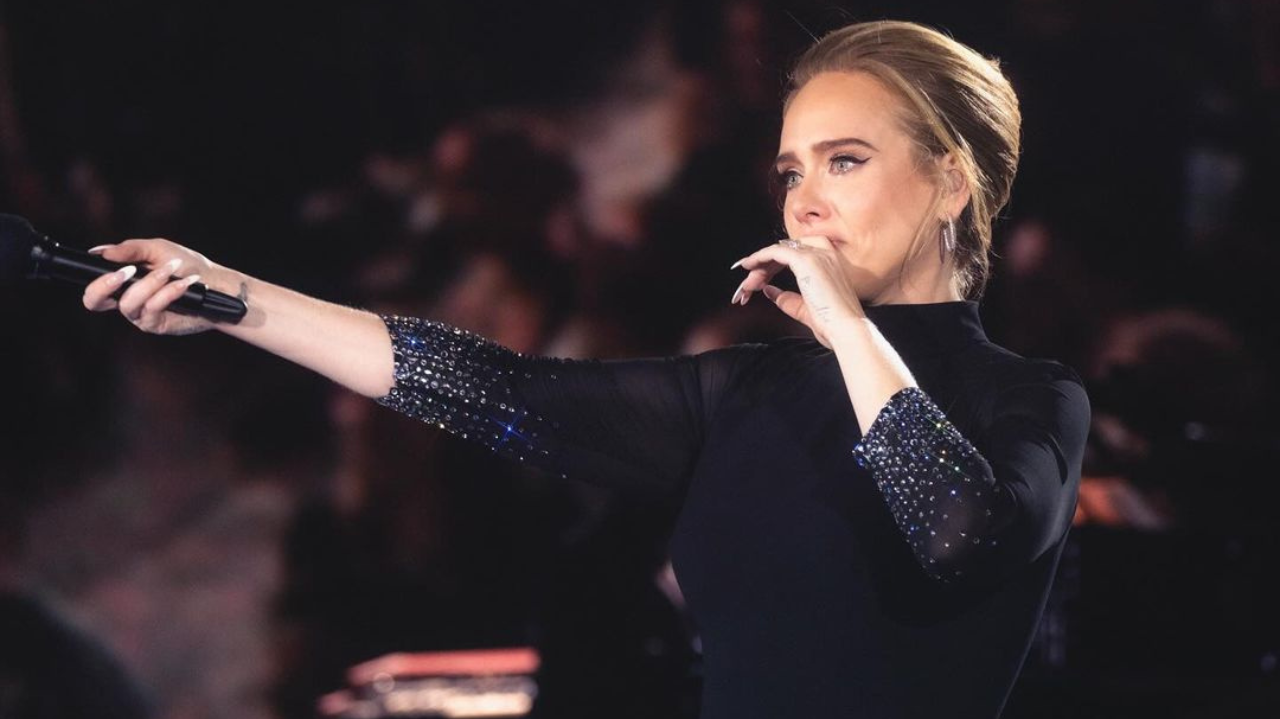 Adele se despede dos palcos após anunciar pausa na carreira