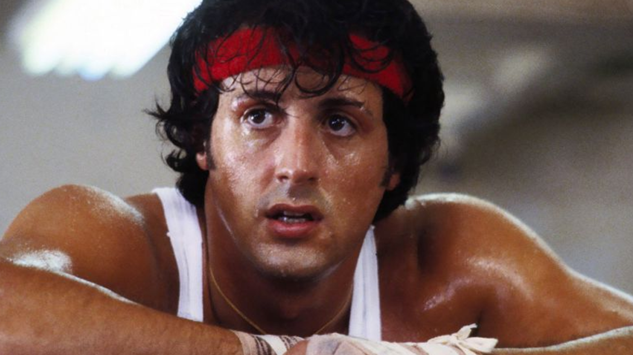 Sylvester Stallone conta que está escrevendo o roteiro da série de “Rocky Balboa”
