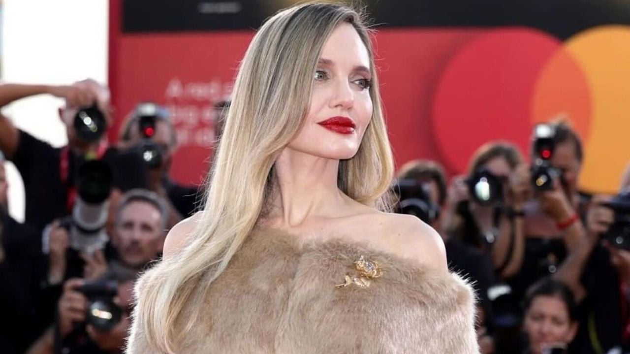 Angelina Jolie rompe o silêncio e revela insegurança ao cantar: “Foi uma experiência fora do corpo”