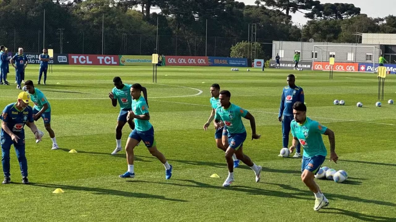 Seleção Brasileira realiza primeiro treino para encarar Equador