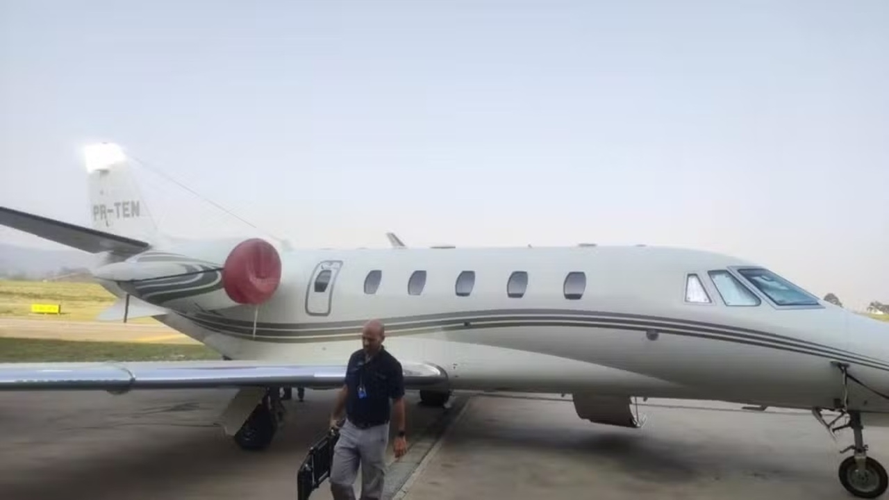 Avião apreendido na operação que prendeu Deolane não pertencia a Gusttavo Lima