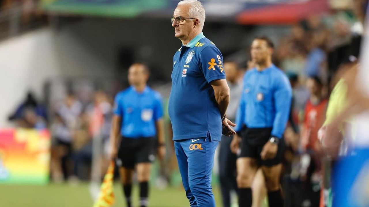 Dorival fala sobre o momento triste da lesão do Pedro e escolha do substituto