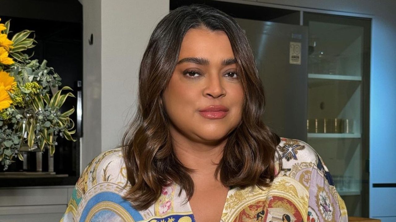 Preta Gil recebe visita surpresa da neta e se emociona