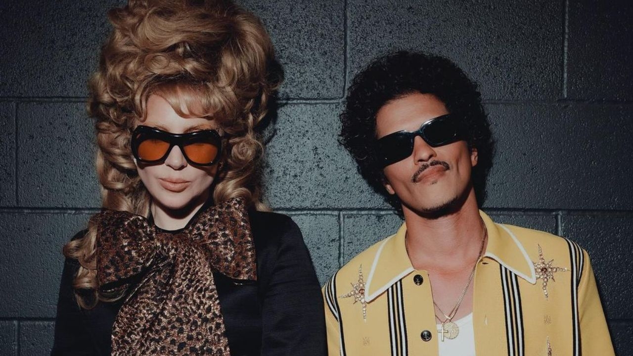 “Die With a Smile” faz Lady Gaga e Bruno Mars atingirem pico de ouvintes mensais