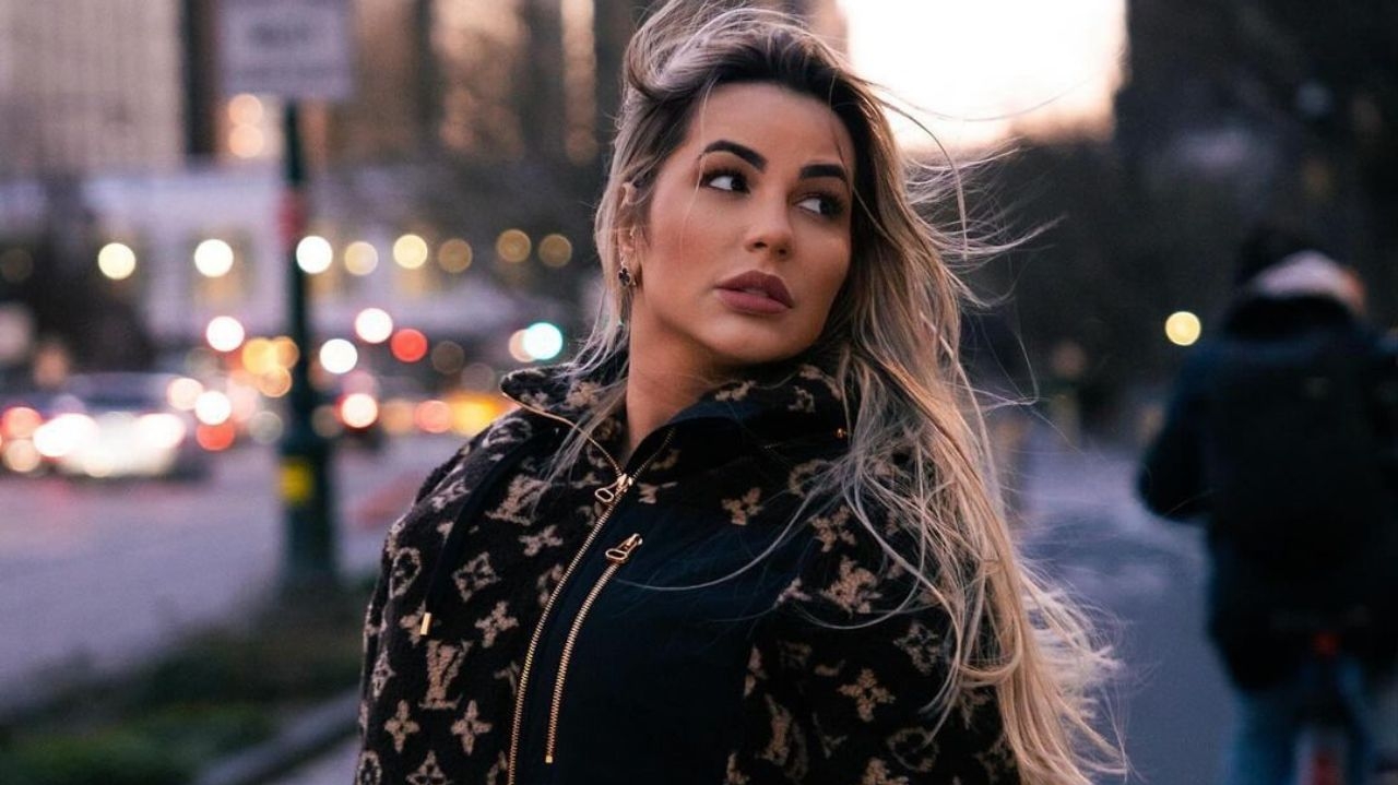 Justiça revoga prisão domiciliar de Deolane Bezerra