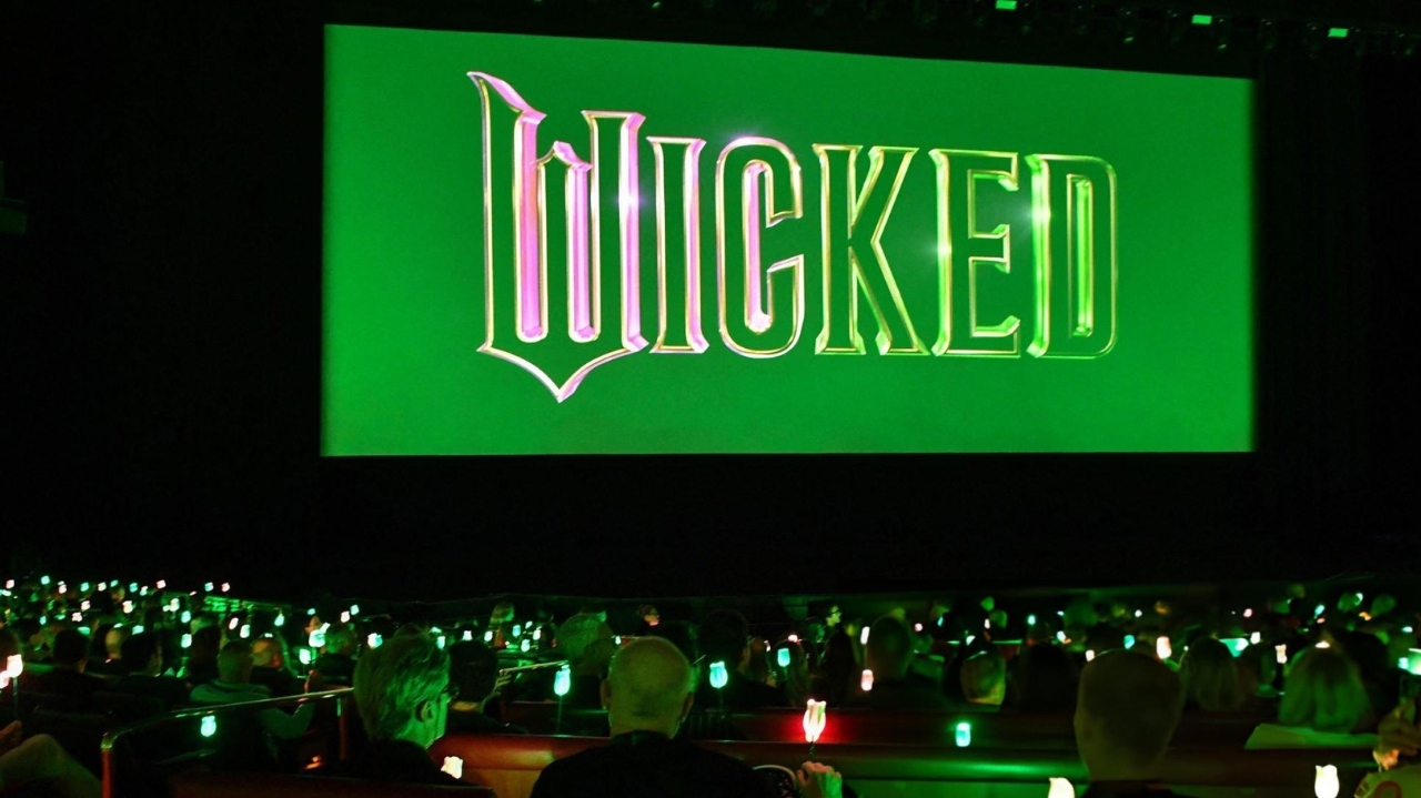 Filme “Wicked” estrelado por Ariana Grande, tem estreia adiantada no Brasil